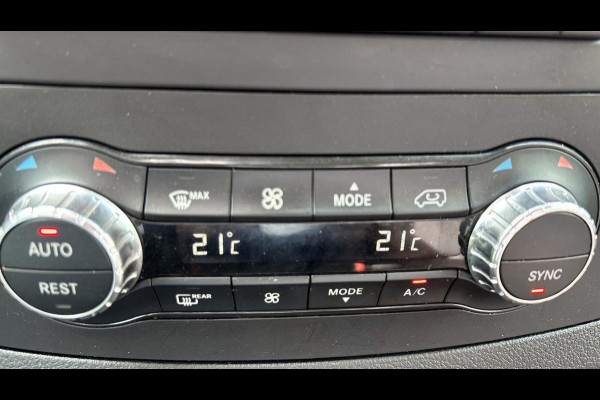 Mercedes-Benz Vito 114 CDI AMG Lang DC Comfort Dubbele cabine Leder Led verlichting Automaat Trekhaak Climate controll Navigatie