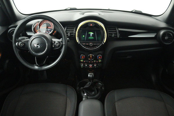 MINI Mini 1.5 Cooper Pepper (PANORAMADAK, STOELVERWARMING, CRUISE CONTROL, NAVIGATIE, PARKEERSENSOREN)