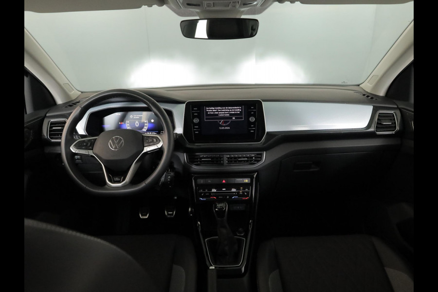 Volkswagen T-Cross 1.0 TSI Life Edition Goal 95PK | Navigatie | Parkeersensoren voor en achter | Stoelverwarming |
