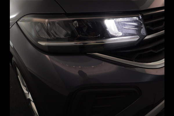 Volkswagen T-Cross 1.0 TSI Life Edition Goal 95PK | Navigatie | Parkeersensoren voor en achter | Stoelverwarming |