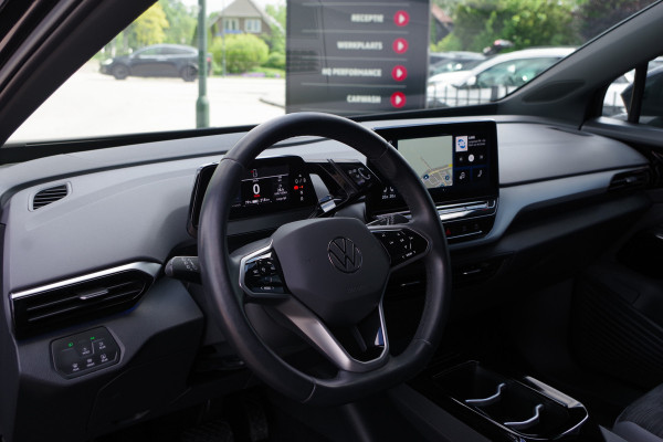 Volkswagen ID.4 Pure 52 kWh 149 PK, Adap. Cruise Control, Stuur- & Stoelverwarming, Carplay, LED, Parkeersensoren