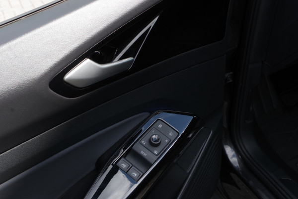 Volkswagen ID.4 Pure 52 kWh 149 PK, Adap. Cruise Control, Stuur- & Stoelverwarming, Carplay, LED, Parkeersensoren