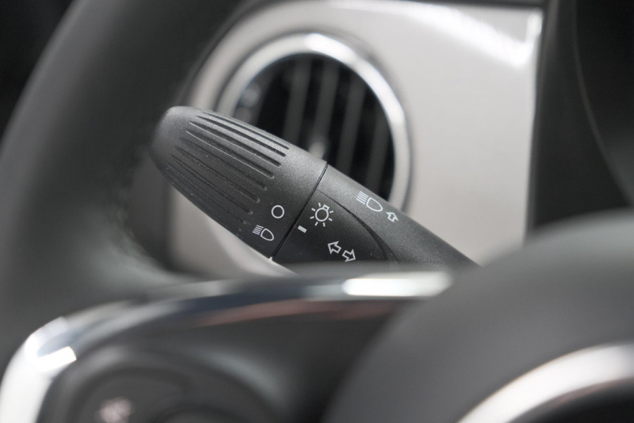 Fiat 500 1.0 Hybrid Dolcevita | Panoramadak | Apple Carplay | Parkeersensoren