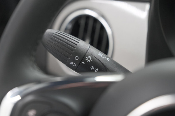 Fiat 500 1.0 Hybrid Dolcevita | Panoramadak | Apple Carplay | Parkeersensoren