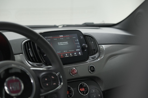 Fiat 500 1.0 Hybrid Dolcevita | Panoramadak | Apple Carplay | Parkeersensoren