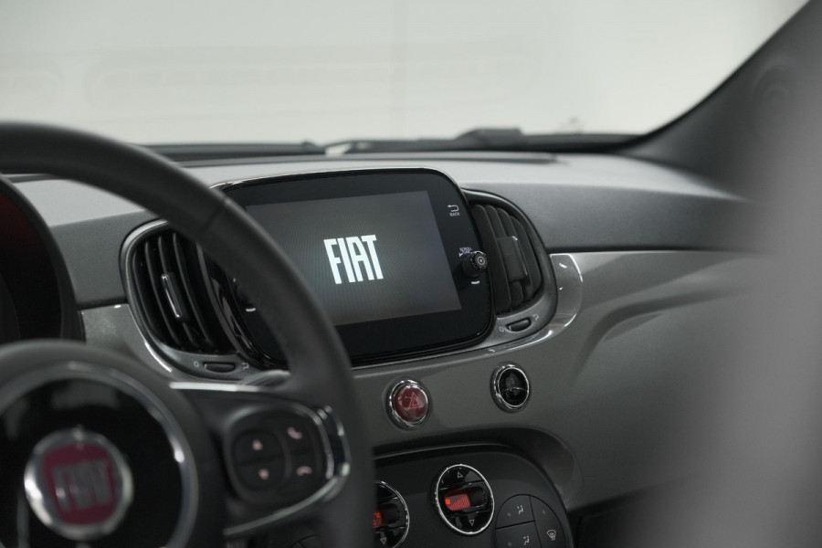 Fiat 500 1.0 Hybrid Dolcevita | Panoramadak | Apple Carplay | Parkeersensoren