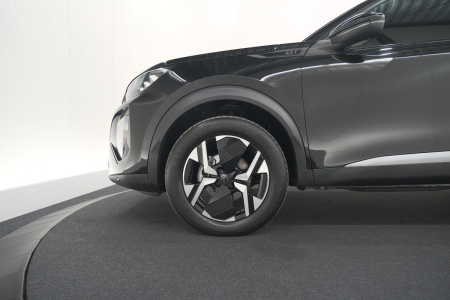 Peugeot 2008 PureTech 130 EAT8 GT | Camera | Apple Carplay | Parkeersensoren | 17 Inch Lichtmetalen Velgen