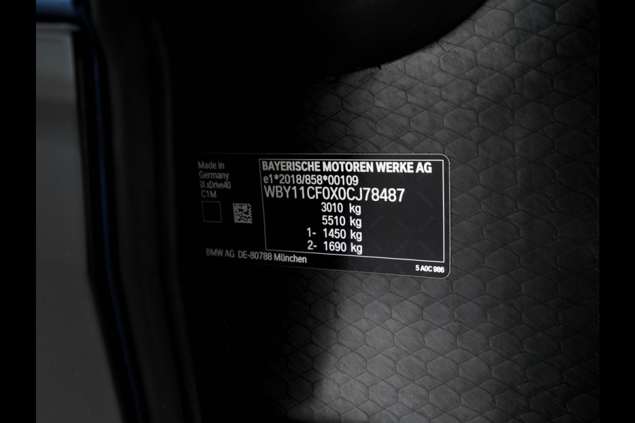 BMW iX xDrive40 High Executive 77 kWh AWD [ 3-Fase-11kW ] {SoH-100%} (INCL-BTW) *LEATHER | TOPVIEW | FULL-LED | MEMORY-PACK | HARMAN/KARDON | BLINDSPOT | WIDESCREEN-COCKPIT | HEATED-COMFORTSEATS | DAB | AMBIENTLIGHT | NAVI-FULLMAP | TOWBAR | HEAD-UP | 21''ALU*