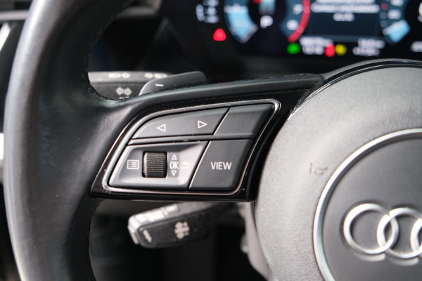 Audi A3 Sportback 35 TFSI Pro Line Automaat - N.A.P. Airco, Cruise, PDC, Carplay.