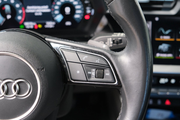Audi A3 Sportback 35 TFSI Pro Line Automaat - N.A.P. Airco, Cruise, PDC, Carplay.