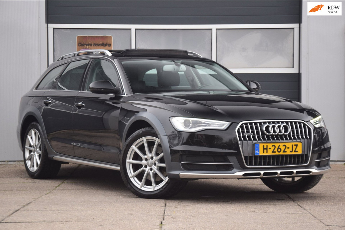 Audi A6 Allroad quattro 3.0 TDI Premium Edition / Panoramadak / Camera / Trekhaak