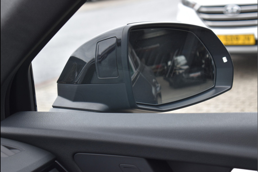 Audi Q5 Sportback 50 TFSI e S-Line 299 Pk Pano RS-Leder Rood Stiksel HUD Sfeer Keyless Trekhaak SQ5