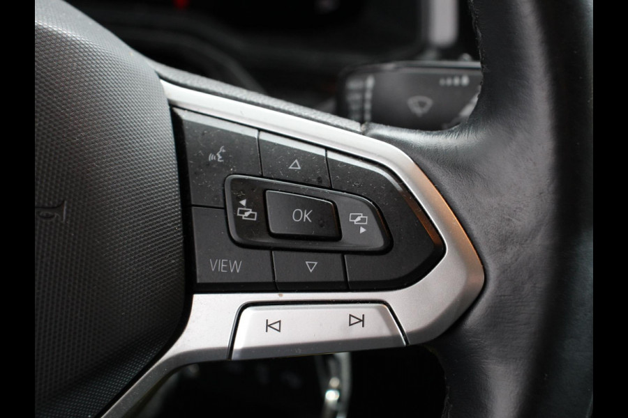 Volkswagen Polo 1.0 TSI Life Navigatie  Digitale Cockpit  Airco  Parkeer sensoren V+A LED  Lichtmetalen Velgen  Bluetooth  Limitter