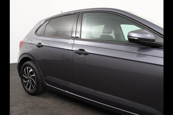 Volkswagen Polo 1.0 TSI 70kW DSG Life Edition Navigatie Apple Carplay/Android Auto Camera Airco Lichtmetalen Velgen Extra Getint Glas