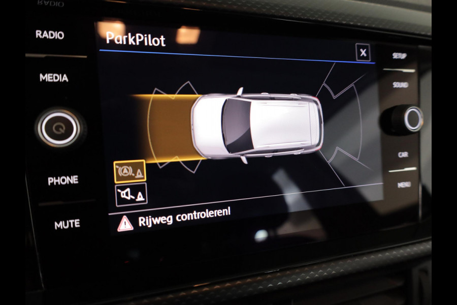 Volkswagen T-Cross 1.0 TSI Life 115 pk | Navigatie via App | Parkeersensoren | Adaptieve cruise control | Dodehoek detectie |