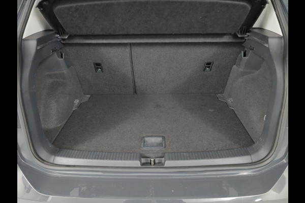 Volkswagen T-Cross 1.0 TSI Life 115 pk | Navigatie via App | Parkeersensoren | Adaptieve cruise control | Dodehoek detectie |