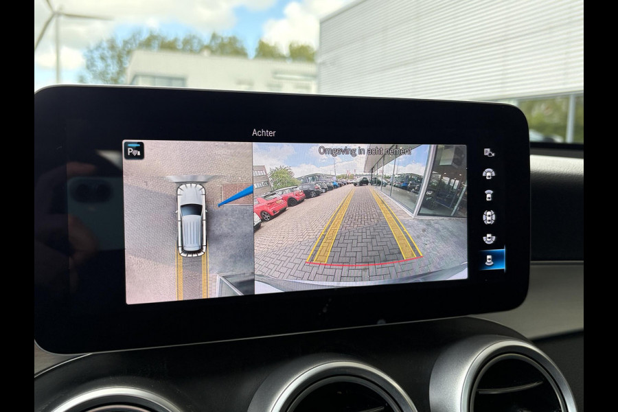 Mercedes-Benz GLC 300e 4MATIC AMG Line 320pk | PHEV | Panoramadak | Burmester Audio | Stoelverwarming | Achteruitrijcamera | 360 Camera | Dealeronderhouden