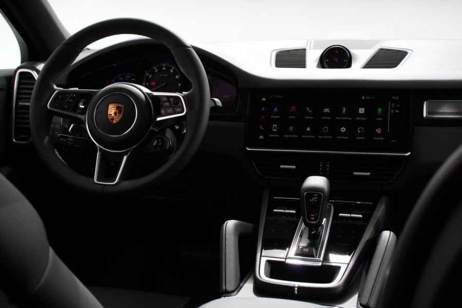 Porsche Cayenne Coupé 3.0 E-Hybrid Platinum Edition Luchtvering Leder Panoramadak Camera Navigatie Elektrisch bedienbare achterklep Apple Carplay/ Android  Lichtmetalen velgen Cruise control Sfeerlichting