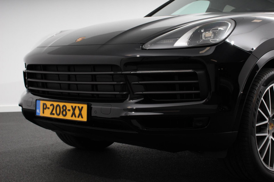 Porsche Cayenne Coupé 3.0 E-Hybrid Platinum Edition Luchtvering Leder Panoramadak Camera Navigatie Elektrisch bedienbare achterklep Apple Carplay/ Android  Lichtmetalen velgen Cruise control Sfeerlichting