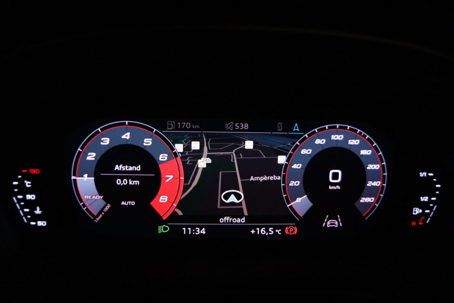 Audi Q3 35 TFSI 3x S Line / PANODAK / CARPLAY / SFEERVERL. / ELEK. STOEL