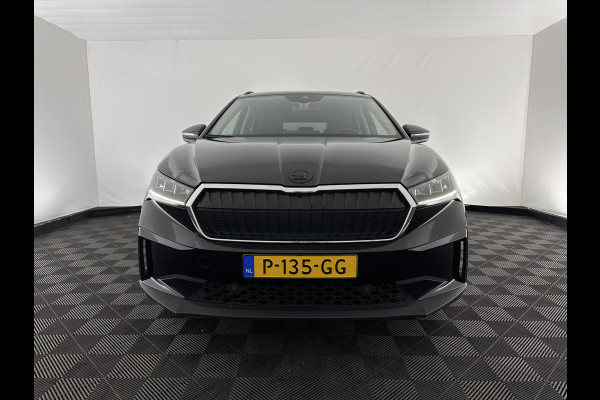 Škoda ENYAQ iV 60 [ 3-Fase-11kW ] {SOH-88%} (INCL-BTW) *LEATHER-FABRIC | FULL-LED | DIGI-COCKPIT | CAMERA | KEYLESS | NAVI-FULLMAP | AMBIENTLIGHT | ECC | HEATED-COMFORTSEATS | PRIVACY-GLASS | DAB+ | PDC | CRUISE | 19"ALU*