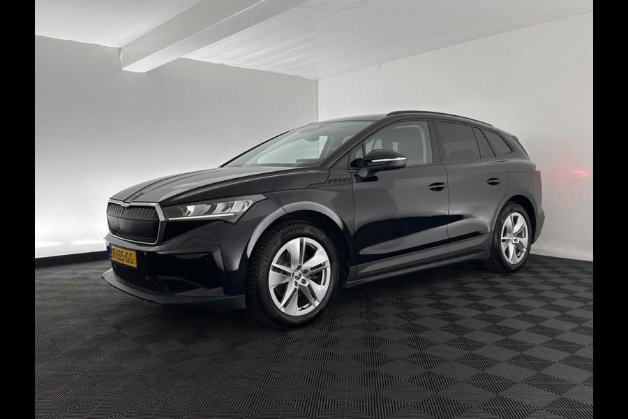 Škoda ENYAQ iV 60 [ 3-Fase-11kW ] {SOH-88%} (INCL-BTW) *LEATHER-FABRIC | FULL-LED | DIGI-COCKPIT | CAMERA | KEYLESS | NAVI-FULLMAP | AMBIENTLIGHT | ECC | HEATED-COMFORTSEATS | PRIVACY-GLASS | DAB+ | PDC | CRUISE | 19"ALU*