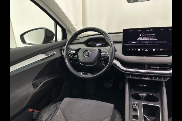 Škoda ENYAQ iV 60 [ 3-Fase-11kW ] {SOH-88%} (INCL-BTW) *LEATHER-FABRIC | FULL-LED | DIGI-COCKPIT | CAMERA | KEYLESS | NAVI-FULLMAP | AMBIENTLIGHT | ECC | HEATED-COMFORTSEATS | PRIVACY-GLASS | DAB+ | PDC | CRUISE | 19"ALU*