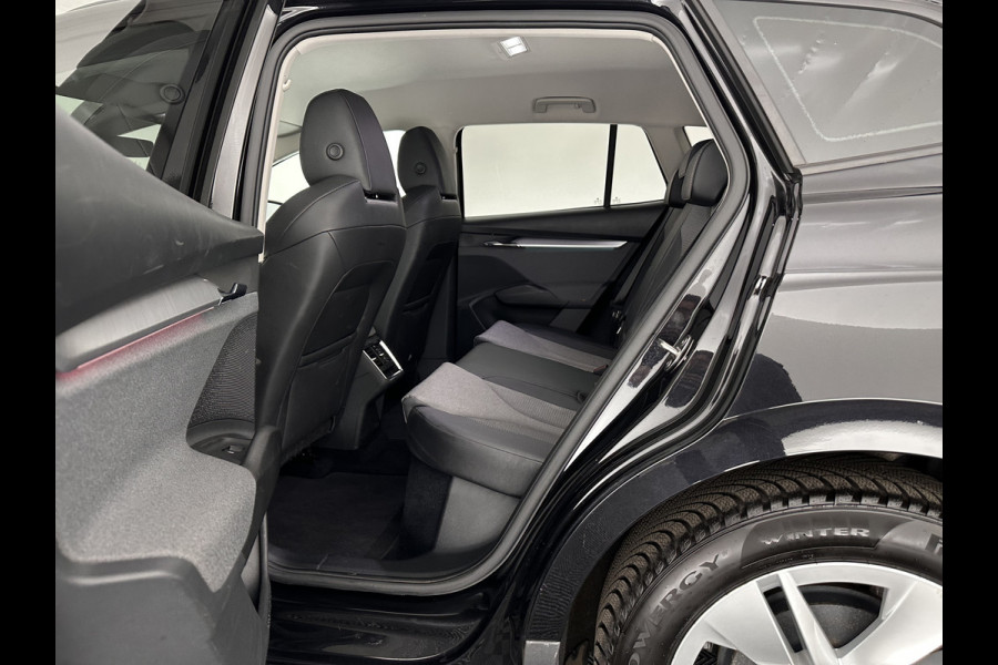 Škoda ENYAQ iV 60 [ 3-Fase-11kW ] {SOH-88%} (INCL-BTW) *LEATHER-FABRIC | FULL-LED | DIGI-COCKPIT | CAMERA | KEYLESS | NAVI-FULLMAP | AMBIENTLIGHT | ECC | HEATED-COMFORTSEATS | PRIVACY-GLASS | DAB+ | PDC | CRUISE | 19"ALU*