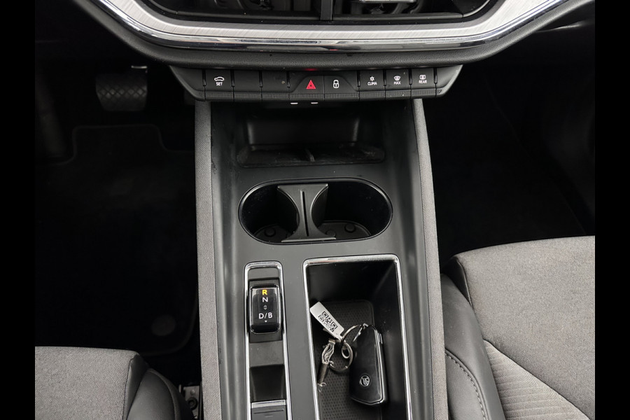 Škoda ENYAQ iV 60 [ 3-Fase-11kW ] {SOH-88%} (INCL-BTW) *LEATHER-FABRIC | FULL-LED | DIGI-COCKPIT | CAMERA | KEYLESS | NAVI-FULLMAP | AMBIENTLIGHT | ECC | HEATED-COMFORTSEATS | PRIVACY-GLASS | DAB+ | PDC | CRUISE | 19"ALU*