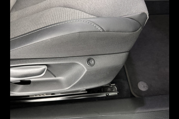 Škoda ENYAQ iV 60 [ 3-Fase-11kW ] {SOH-88%} (INCL-BTW) *LEATHER-FABRIC | FULL-LED | DIGI-COCKPIT | CAMERA | KEYLESS | NAVI-FULLMAP | AMBIENTLIGHT | ECC | HEATED-COMFORTSEATS | PRIVACY-GLASS | DAB+ | PDC | CRUISE | 19"ALU*