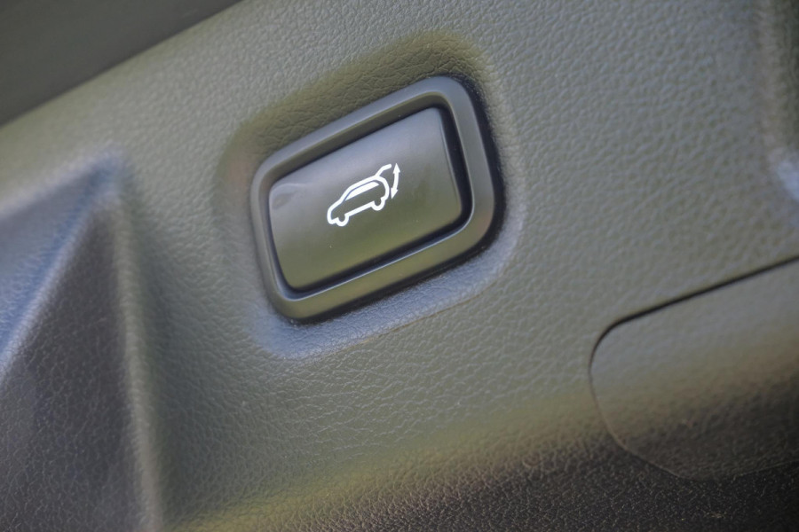 Hyundai Santa Fe 1.6 T-GDI PHEV Premium Plus Sky | Panoramadak | Dealer onderhouden | 360 Camera | Stoelkoeling/verwarming | KRELL Audio |
