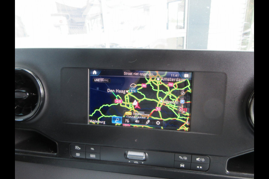 Mercedes-Benz Sprinter 215cdi, L2H2, Automaat, Airco, Camera, Navigatie, 3-Zits, Trekhaak.