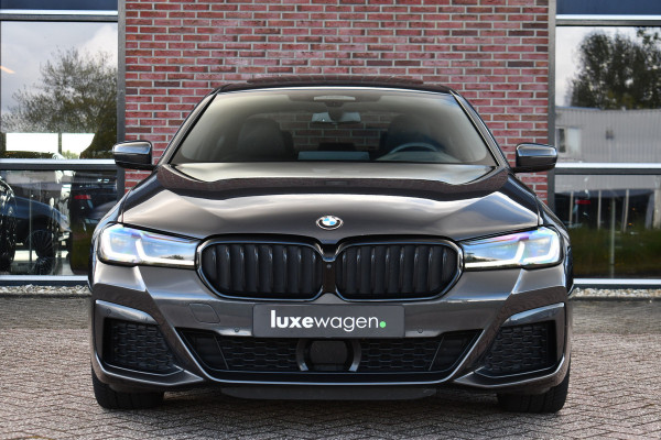 BMW 5 Serie 545e xDrive M-Sport Pano Comfseat HUD ACC H/K 360 Laser