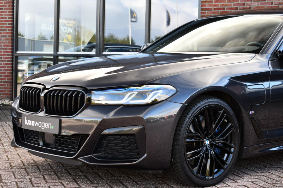 BMW 5 Serie 545e xDrive M-Sport Pano Comfseat HUD ACC H/K 360 Laser