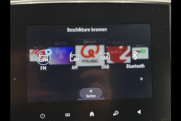 Peugeot 5008 1.2 Hybrid 136pk Allure Automaat | Navigatie | Cruise control | Climate control | LED | Parkeersensoren | Camera | Apple Carplay/ Android Auto | Radio