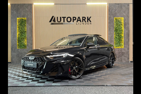 Audi RS3 Limousine 2.5 TFSI RS 3 quattro BTW|PANO|SONOS|HuD|MATRIX|ACC|KEYLESS|CARPLAY|FABRIEKSGARANTIE|2025|DODEHOEK|BOMVOL!
