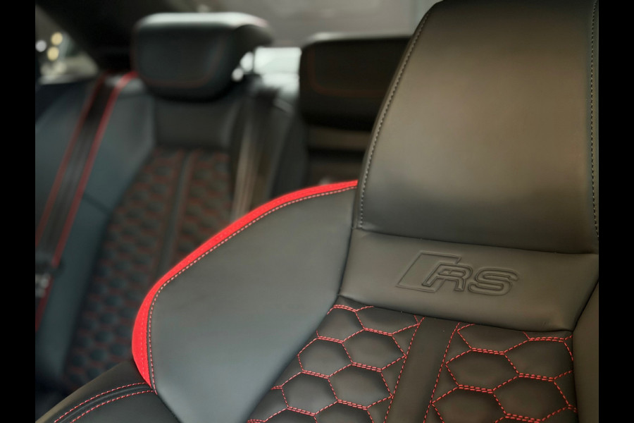 Audi RS3 Limousine 2.5 TFSI RS 3 quattro BTW|PANO|SONOS|HuD|MATRIX|ACC|KEYLESS|CARPLAY|FABRIEKSGARANTIE|2025|DODEHOEK|BOMVOL!