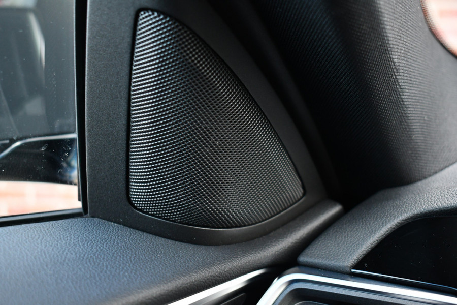 BMW 4 Serie Coupé 420i M-Sport | NL-auto | Dravitgrau | 19inch | Laser | El-klep