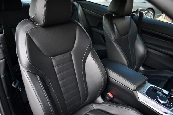 BMW 4 Serie Coupé 420i M-Sport | NL-auto | Dravitgrau | 19inch | Laser | El-klep