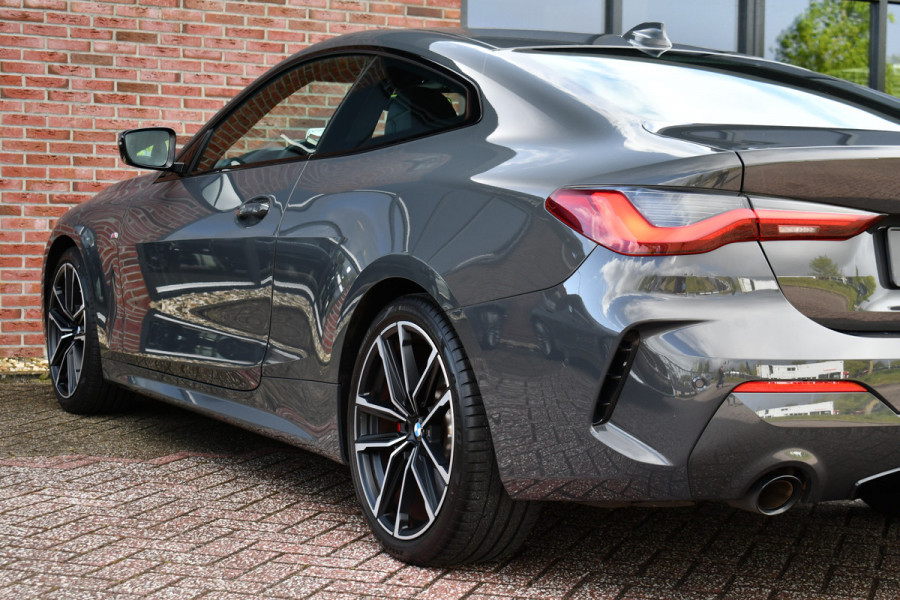BMW 4 Serie Coupé 420i M-Sport | NL-auto | Dravitgrau | 19inch | Laser | El-klep
