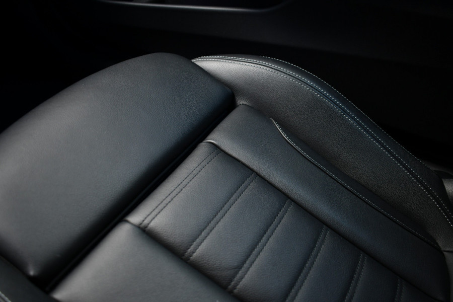 BMW 4 Serie Coupé 420i M-Sport | NL-auto | Dravitgrau | 19inch | Laser | El-klep