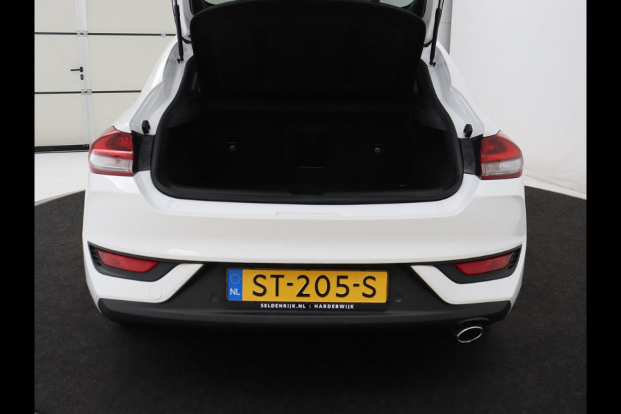 Hyundai i30 Fastback 1.0 T-GDI Premium | Carplay | Half leder | Full LED | Navigatie | Keyless | Climate control | Camera | Bluetooth | Cruise control | Parkeerhulp