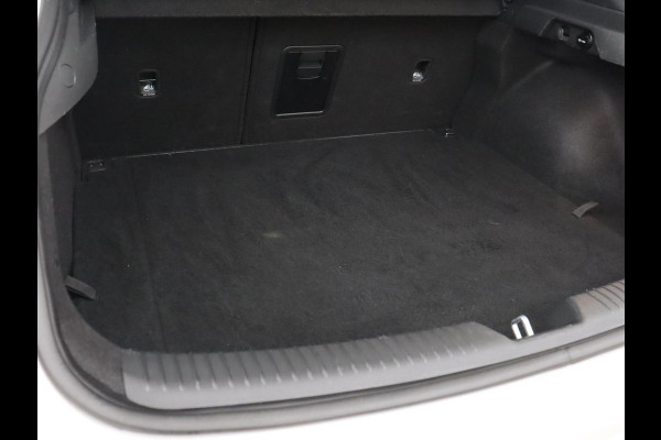 Hyundai i30 Fastback 1.0 T-GDI Premium | Carplay | Half leder | Full LED | Navigatie | Keyless | Climate control | Camera | Bluetooth | Cruise control | Parkeerhulp