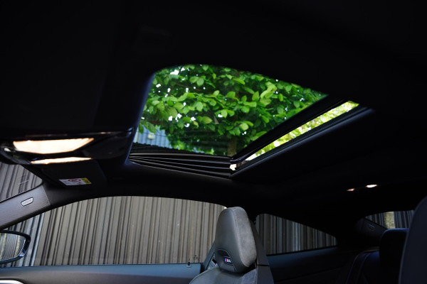 BMW M4 Competition / X-Drive / R44 Sportuitlaat / Carbon