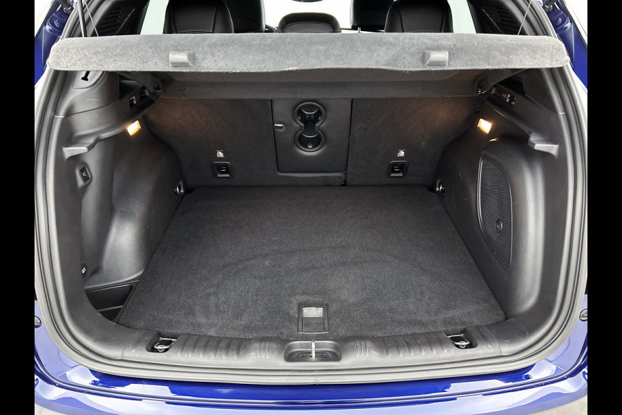 Jeep Compass 1.3T S (Perfect OnderH, Trekhaak, Camera, Stoel/Stuur VerW, Lane assist, Navi, Etc)