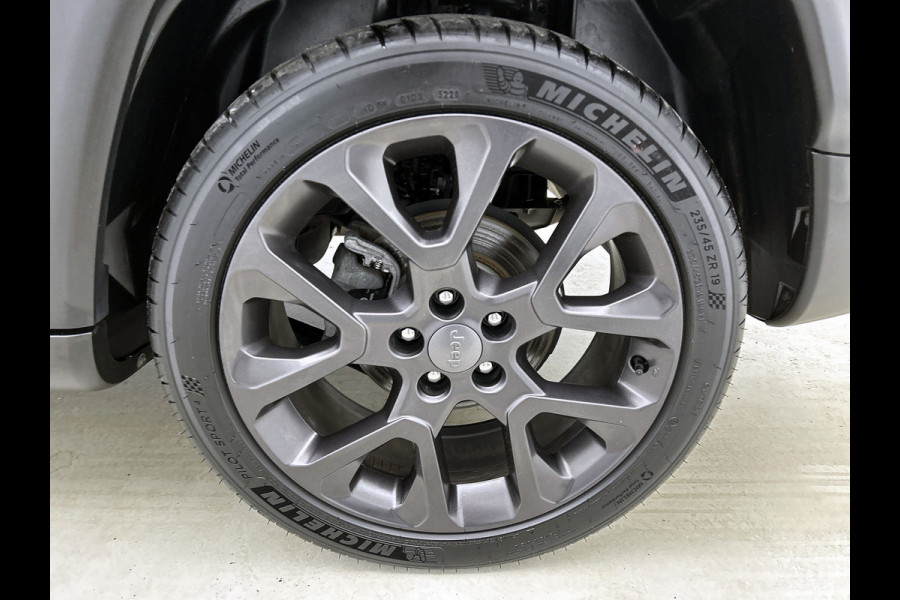 Jeep Compass 1.3T S (Perfect OnderH, Trekhaak, Camera, Stoel/Stuur VerW, Lane assist, Navi, Etc)
