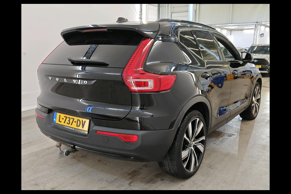 Volvo XC40 Recharge P8 AWD R-Design NL-AUTO | PANODAK | 360 GR CAMERA | SOH 90,4%