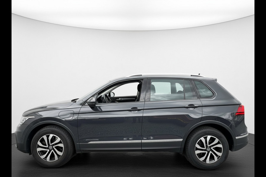 Volkswagen Tiguan TSI 245PK HYBRIDE DSG LIFE TREKHAAK/NAVI/VIRTUAL/SFEERVERL.