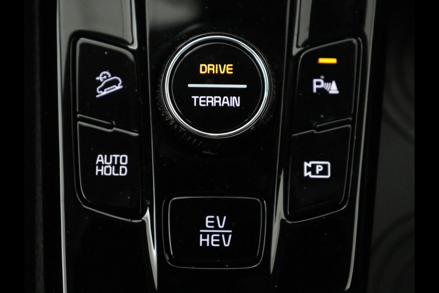Kia Sportage 1.6 T-GDi Plug-in Hybrid AWD DynamicLine | SOH 97,2% | Camera | Carplay | Adaptive cruise | Navigatie | 19'' | Full LED | Climate control | PHEV