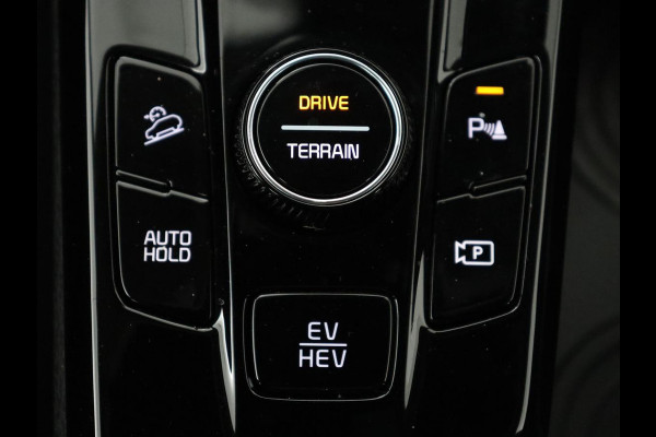 Kia Sportage 1.6 T-GDi Plug-in Hybrid AWD DynamicLine | SOH 97,2% | Camera | Carplay | Adaptive cruise | Navigatie | 19'' | Full LED | Climate control | PHEV